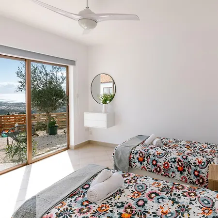 Dream Villa In Tala With Private Pool, Sea & Mountain Views & Garden Retreat Paphos