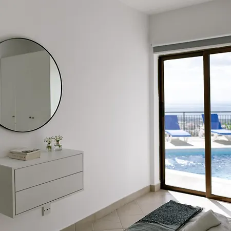 度假居 Dream Villa In Tala With Private Pool, Sea & Mountain Views & Garden Retreat *
