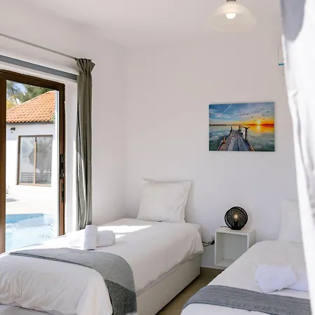 度假居 Dream Villa In Tala With Private Pool, Sea & Mountain Views & Garden Retreat